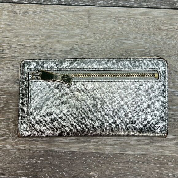 Kate Spade silver wallet - Picture 2 of 9